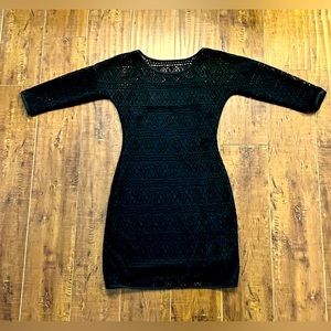 Mini black dress with lace. XS by Express.